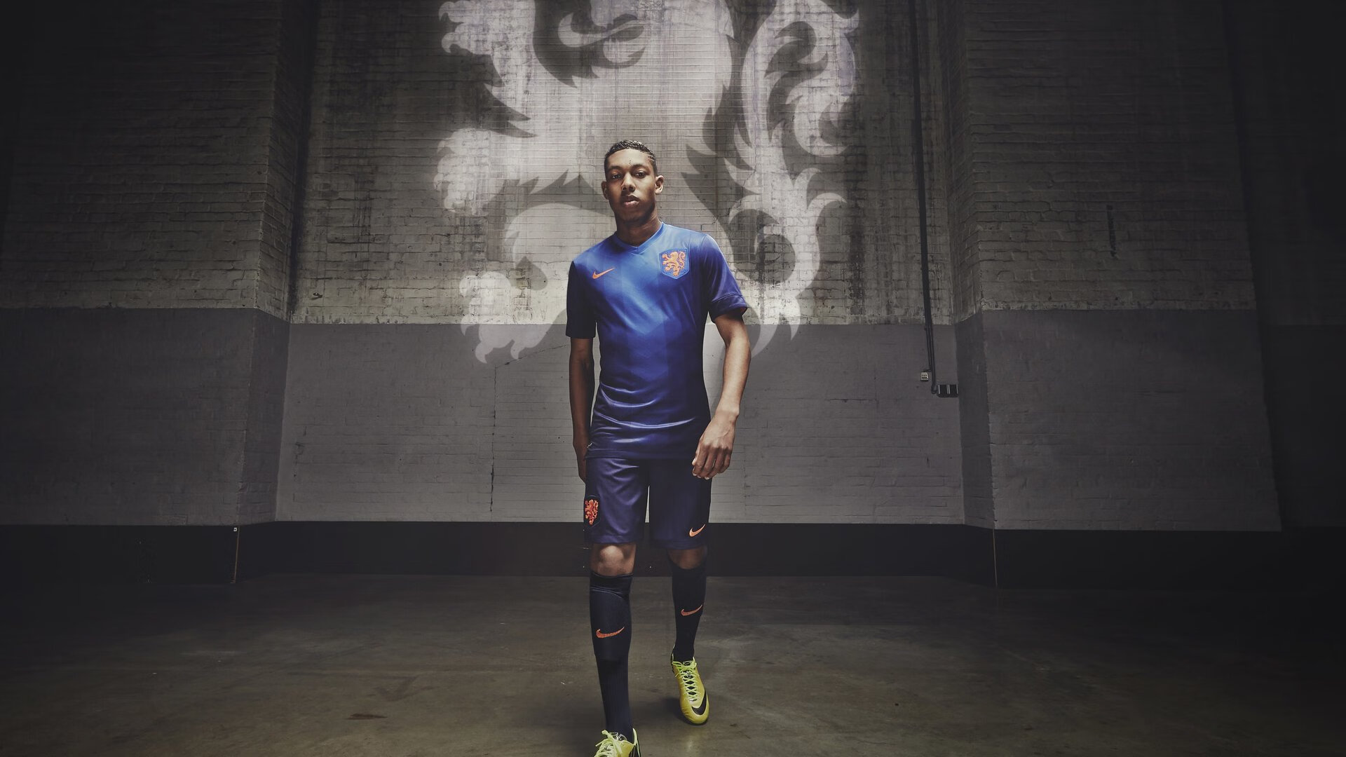 英国队后程发力逆转局势，英国队队员